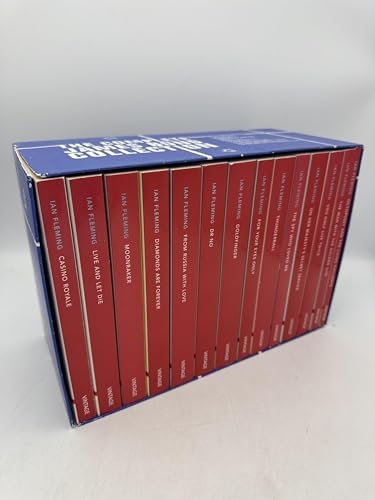 Amazon.com: James Bond 007 Giftset: 9780140910018: Ian Fleming: Books
